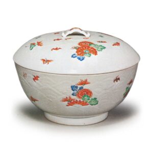 Covered bowl with chrysanthemum and wave design, enamelled ware