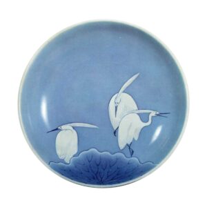 Dish on three legs with white heron design、blue and white