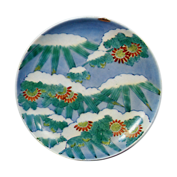 Dish with design of bamboos covered with snow. underglaze blue. overglaze enamels