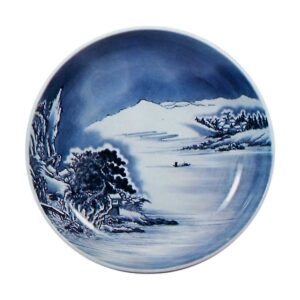 Dish with landscape design， blue and white