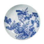 Dish with pine and plum design， blue and white