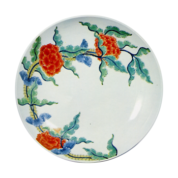 Dish with poppy design， underglaze blue. overglaze enamels