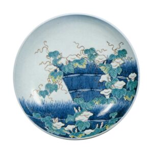 Dish With design of morning glories along brushwood fences. under glaze blue. overglaze enamels