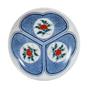 Dish with design of peonies in circle against katabami (wood･sorrel) plant, underglaze blue. overglaze enamels