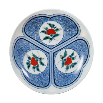 Dish with design of peonies in circle against katabami (wood･sorrel) plant, underglaze blue. overglaze enamels