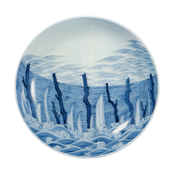 Dish with bamboo dam design, blue and white