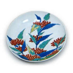 Five dishes with fuiibakama (Chinese agrimony) plant design, underglaze blue, overglaze enamels