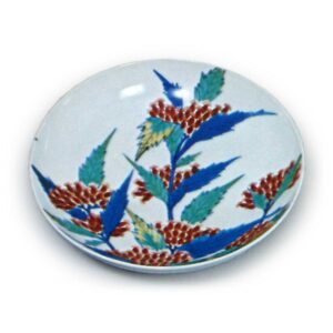 Five dishes with fuiibakama (Chinese agrimony) plant design, underglaze blue, overglaze enamels