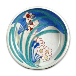 Dish with design of daffodils and seigaiha (conventionalized overlapping waves),underglaze blue, overglaze enamels