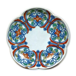 Dish with karahana (conventionalized flowers) design,underglaze blue. overglaze enamels