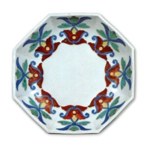 Octagonal dish with karahana flower design, underglaze blue, overglaze enamels