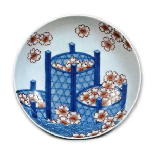 Dish with design of bamboo baskets full of cherry blossoms. underglaze blue, overgiaze enamels