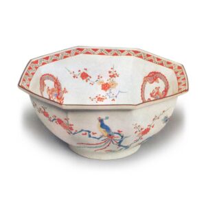 Bowl with flower-and-bird, and rounded dragon design, enamelled ware