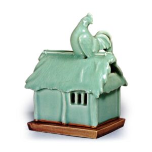 Barn･shaped incense burner decorated with cook crowing the dawn, celadon