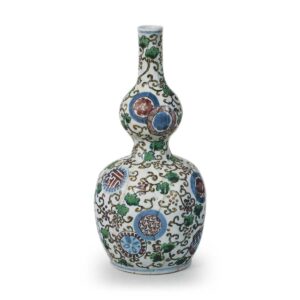 Gourd-shaped wine bottle with scroll and roundel design, enamelled ware