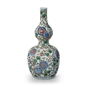 Gourd-shaped wine bottle with scroll and roundel design, enamelled ware