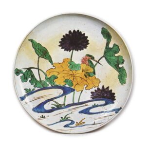 Large dish with design of kingfisher in lotus pond, enamelled ware