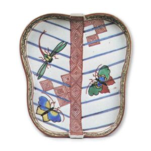 Dish in the shape of gunbai (military general's baton), with design of butterflies and dragonfly, enamelled ware