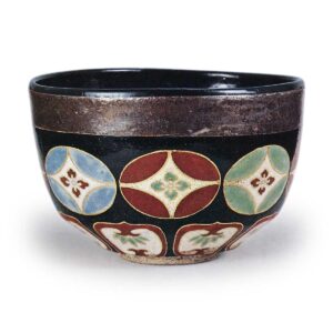 Ninsei: tea bowl with shippo (interlocking circles) design, enamelled ware