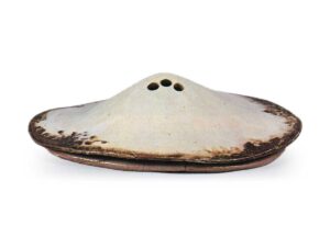 Ninsei: three incense burners in the shape of Mt.Fuji in morning,daytime and evening, iron brown under glaze