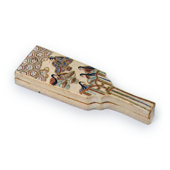 Ninsei: incense caddy in the shape of a battledore, enamelled ware