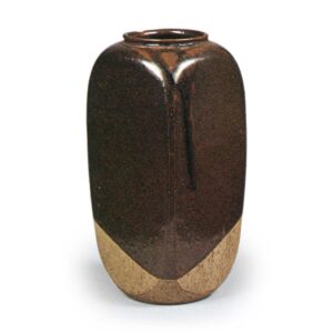 Ninsei: tea caddy of nade-yohō (rounded square) form, brown glaze