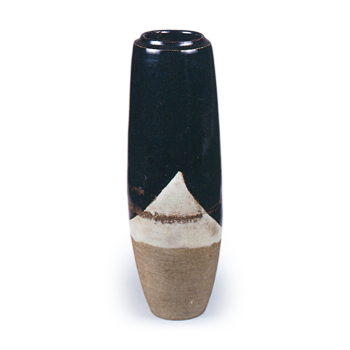 Ninsei: tall tea caddy of katatsuki form, black glaze
