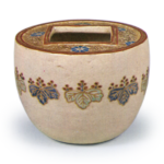 Ninsei: tea caddy with design of paulownia sprays in a row, enamelled ware