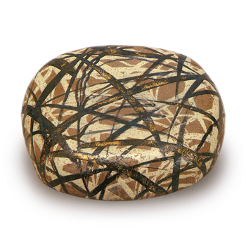 Kenzan: covered bowl with miscanthus design, underglaze brown andblue, overglaze gold