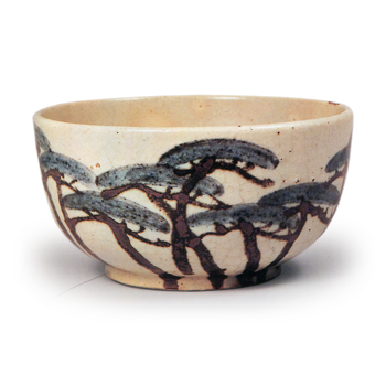 Kenzan: covered bowl with pine tree design, underglaze brown and blue