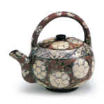 Kenzan: soup ewer with flower design, enamelled ware