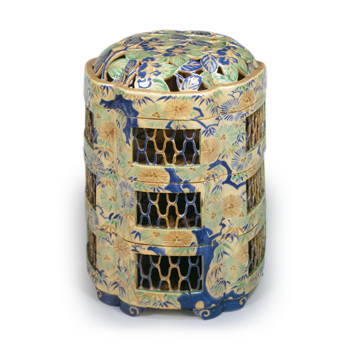 Flower vase with brushwood fence design, enamelled ware