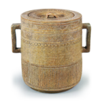 Water jar with handles in the style of hori-mishima (Korean white-slip ware with incised ornament), Shugakuin ware