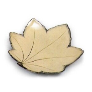 Set of dishes in the shape of maple leaves, underglaze brown and blue