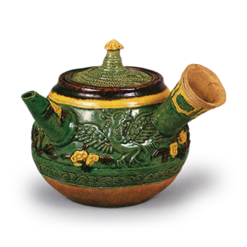 Mokubei: teapot in the style of kōchi ware with phoenix design