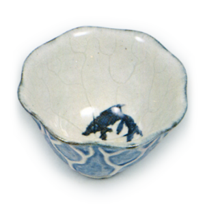 Mokubei: lotus-leaf shaped wine cup in the style of ko-sometsuke ware