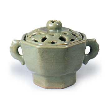 Mokubei: incense burner, celadon