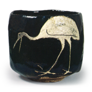 Ninnami: tea bowl with standing crane design, Black glaze