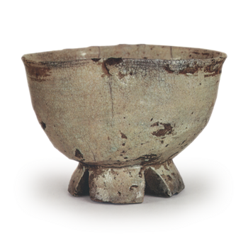 Split-pedestal Chawan