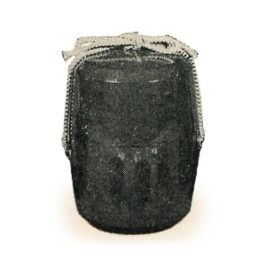 Shifuku-iri Hikiya black lacquer
Two ring-shaped knobs