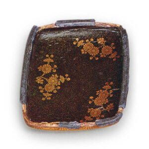 Early Period Makie Lacquerware: Crane Design with Mother-of-Pearl Inlay, Long-Cornered