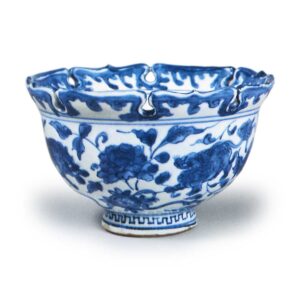 Underglaze-Blue Lion and Peony Design Bowl with Snowflake Rim