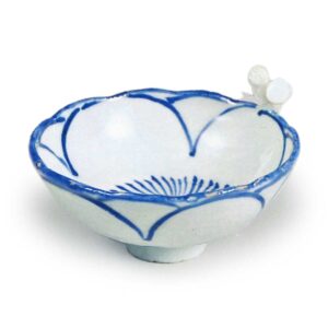 Blue-and-White Cup with a Single Plum Blossom