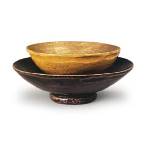 Yellow-Glazed Gold-Decorated and Purple-Glazed Silver-Decorated Stacked Cups (Yellow Glaze)