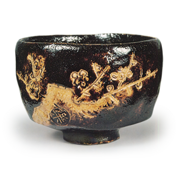 Tannyũ: tea bowl with plum tree design, Black Raku