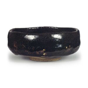 Keinyū: shallow tea bowl, known as "Koke-shimizu", Black Raku