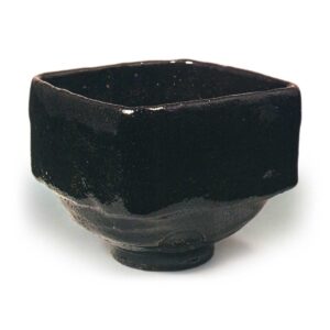 Keinyü: squared tea bowl, Black Raku