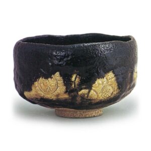 Kōnyü: tea bowl, known as "Hōrai", Black Raku