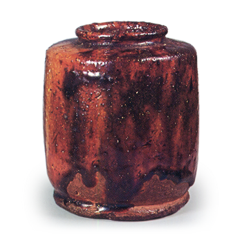 Ōhi I: tea caddy of kata-tsuki (angular shoulders) form with circular foot, amber glaze