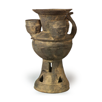 須恵器 装飾付台付壺